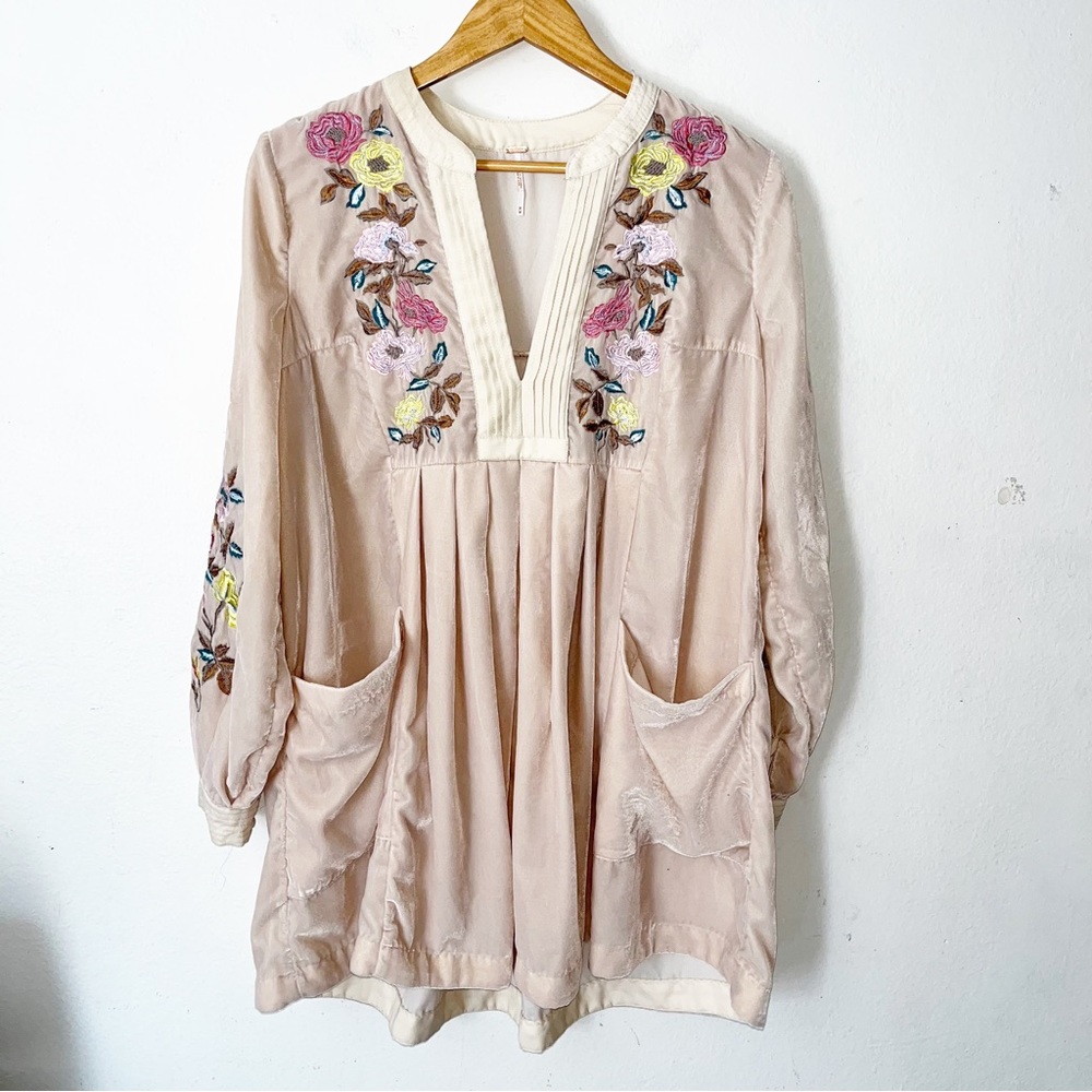 Free people Velvet Mia embroidered boho dress Sz M - Picture 2 of 10